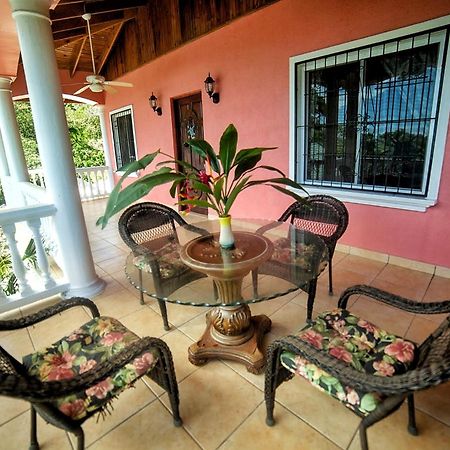 Seaside Inn Roatan West Bay Zewnętrze zdjęcie