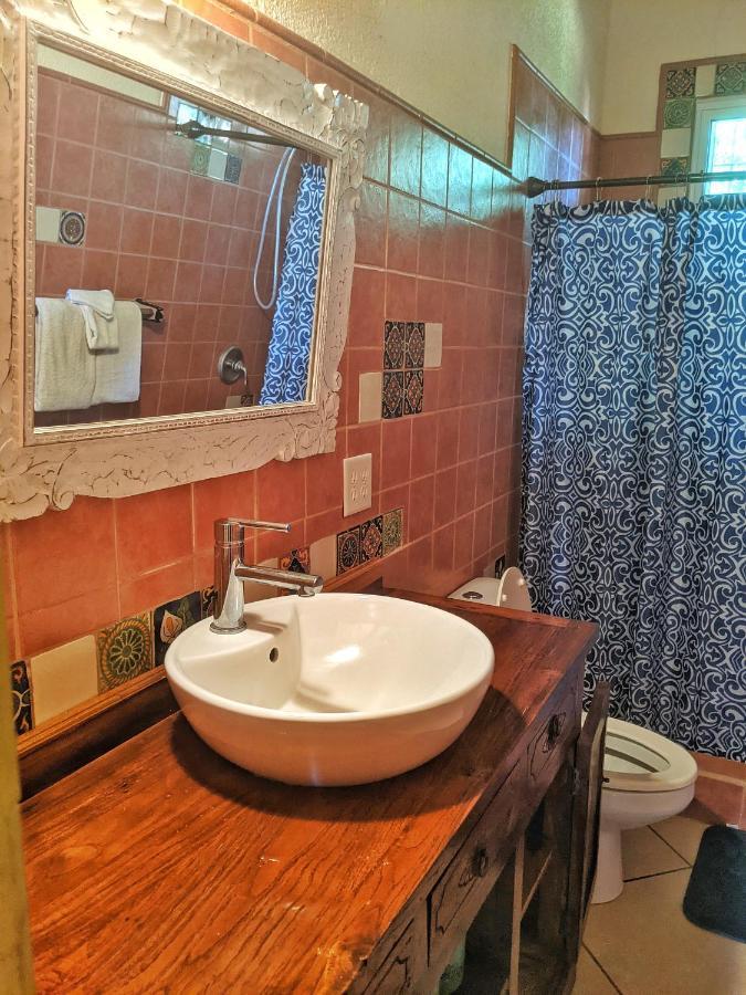 Seaside Inn Roatan West Bay Zewnętrze zdjęcie